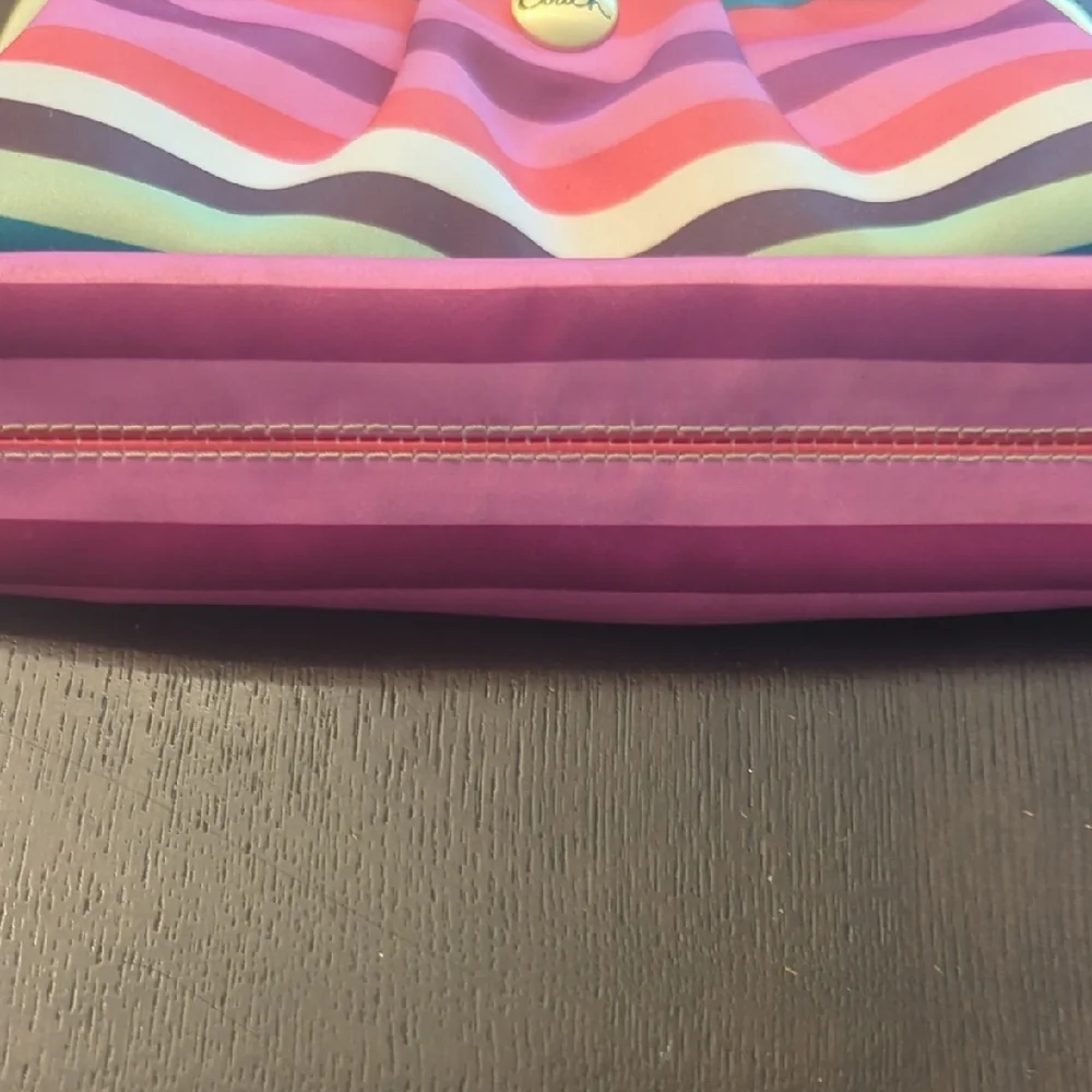 Coach Legacy Striped Large Kisslock Pouch/Wristlet - Picture 6 of 7